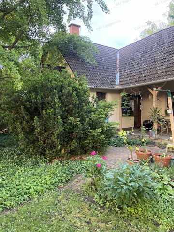 Eladó családi ház, Hajdúszoboszlón 109.9 M Ft, 4 szobás