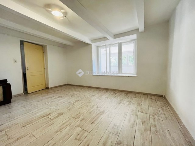 Eladó családi ház, Pándon 28.9 M Ft, 3 szobás