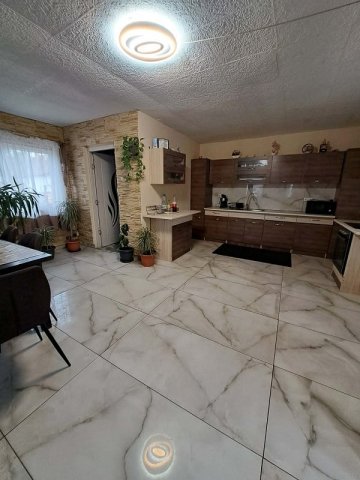 Eladó családi ház, Debrecenben 43.9 M Ft, 3 szobás