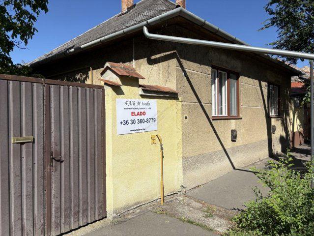 Eladó családi ház, Hódmezővásárhelyen 57 M Ft, 2+1 szobás
