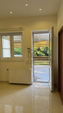 Eladó családi ház, Budapesten, X. kerületben 265 M Ft, 7 szobás