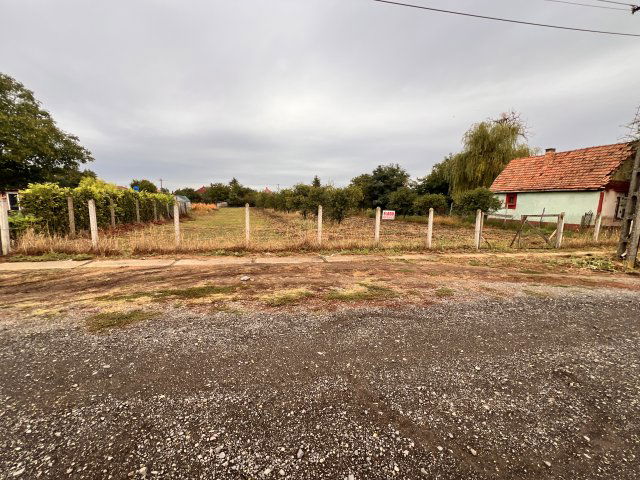 Eladó telek, Sárándon, Nyugati utcában 7.9 M Ft