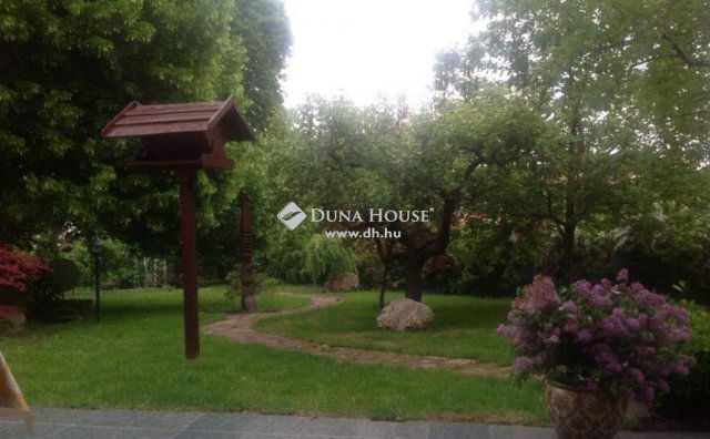 Eladó családi ház, Veszprémben 149 M Ft, 4+1 szobás