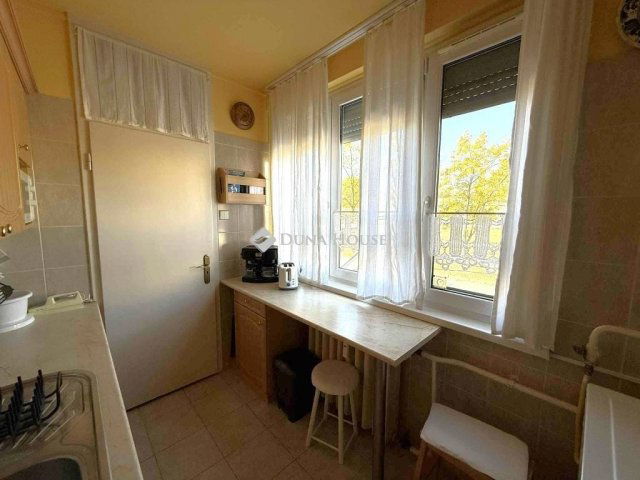 Eladó panellakás, Kecskeméten 54 M Ft, 2 szobás