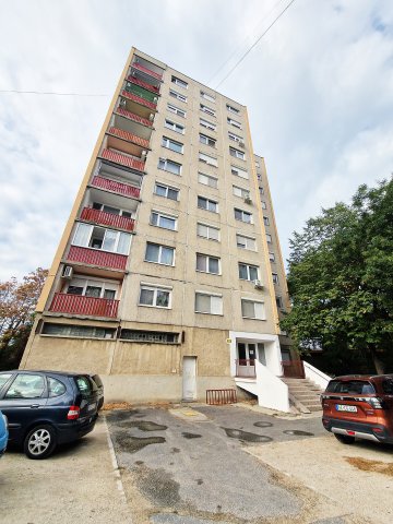 Eladó panellakás, Siófokon, Tanácsház utcában 53.5 M Ft