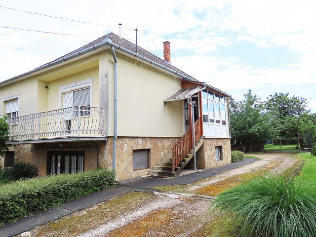 Eladó családi ház, Zalakomáron 37.5 M Ft, 3 szobás