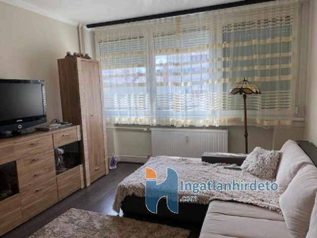 Eladó téglalakás, Debrecenben 73.5 M Ft, 1+2 szobás