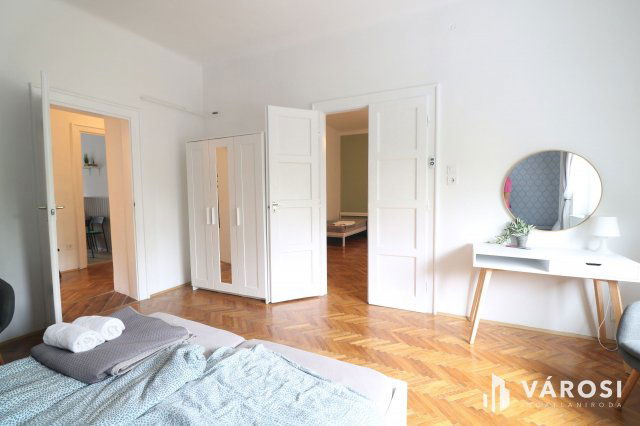 Kiadó téglalakás, albérlet, Szegeden 290 E Ft / hó, 2 szobás