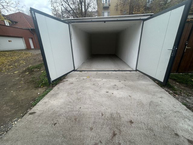Eladó garázs, Debrecenben 8.5 M Ft / költözzbe.hu