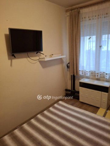 Eladó téglalakás, Hajdúszoboszlón 40 M Ft, 1+1 szobás