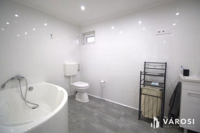 Eladó mezogazdasagi ingatlan, Békésen 11.2 M Ft, 2 szobás