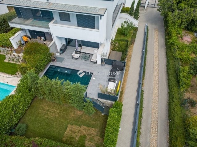 Eladó ikerház, Budapesten, XI. kerületben 370 M Ft, 1 szobás