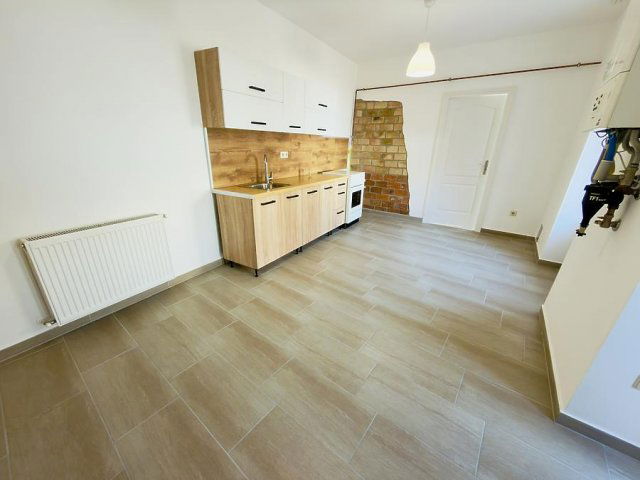 Eladó téglalakás, Vácon 56.9 M Ft, 2 szobás