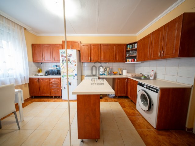 Eladó panellakás, Debrecenben, Tócóskert téren 67 M Ft