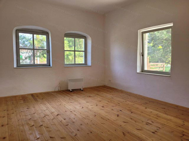 Eladó családi ház, Tiszanánán 23.5 M Ft, 3 szobás