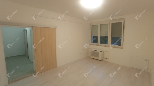 Eladó téglalakás, Zalaegerszegen 32.5 M Ft, 1 szobás