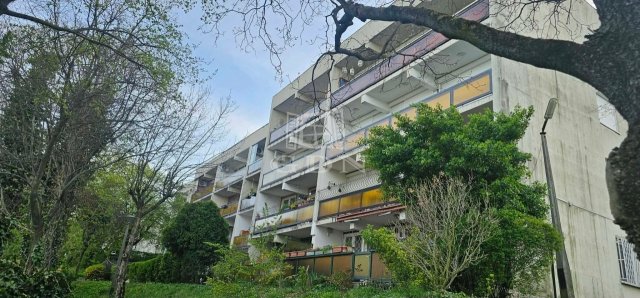 Eladó panellakás, Budapesten, III. kerületben 88 M Ft, 2 szobás