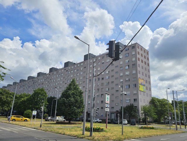 Eladó téglalakás, Budapesten, XV. kerületben 76.9 M Ft