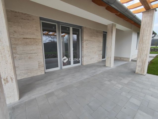 Eladó családi ház, Ráckeresztúron 84.99 M Ft, 4 szobás