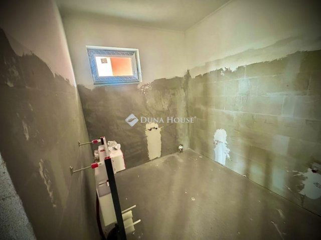 Eladó családi ház, Dunavarsányban 125 M Ft, 5 szobás