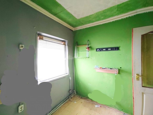 Eladó családi ház, Szentmártonkátán 28 M Ft, 3 szobás