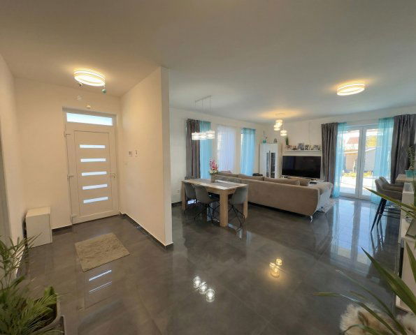 Eladó családi ház, Budapesten, XVII. kerületben 219 M Ft