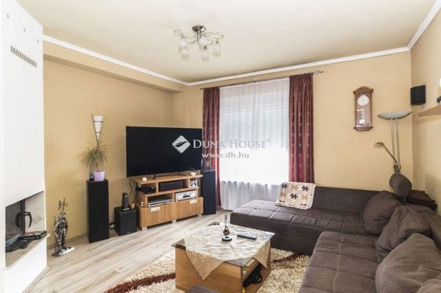 Eladó családi ház, Szombathelyen 96.9 M Ft, 5+1 szobás