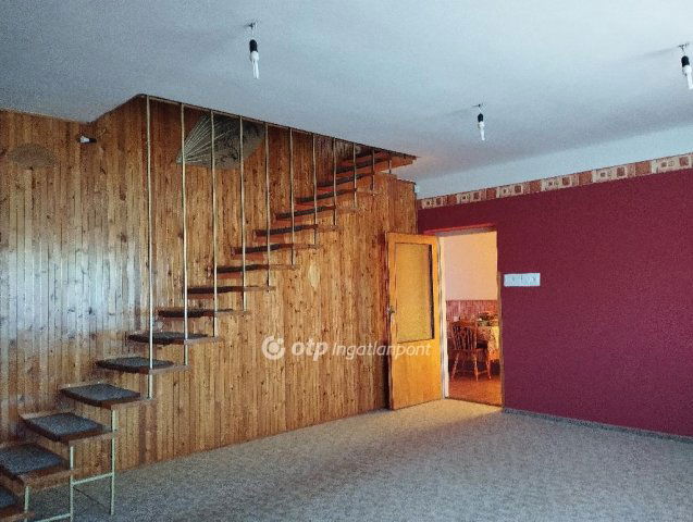 Eladó családi ház, Jászberényben 63 M Ft, 3+1 szobás