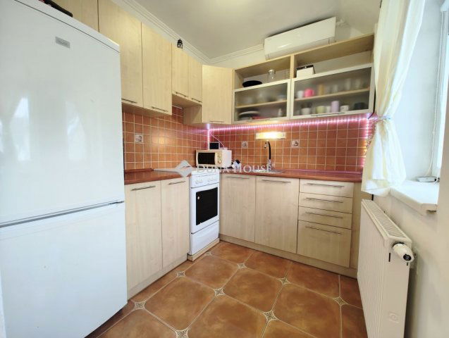 Eladó téglalakás, Nyíregyházán 39.99 M Ft, 1 szobás