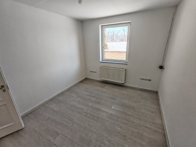 Eladó családi ház, Sándorfalván, Rózsa utcában 66.99 M Ft