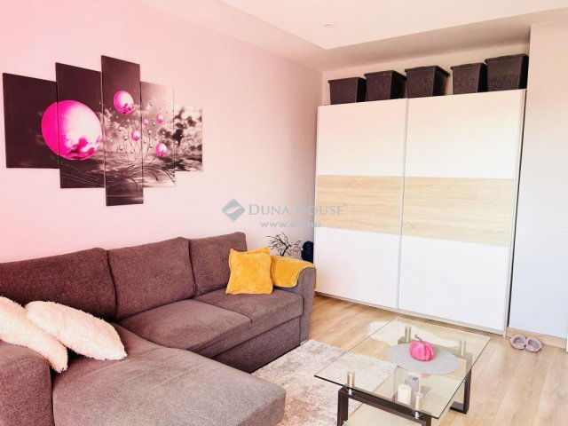 Eladó téglalakás, Nagykanizsán 27.5 M Ft, 2 szobás