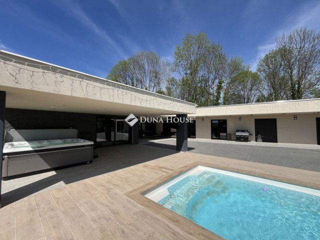 Eladó családi ház, Diósdon 690 M Ft, 6 szobás