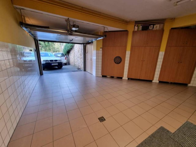 Eladó családi ház, Solymáron 249.9 M Ft, 6 szobás