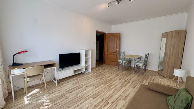 Kiadó panellakás, albérlet, Debrecenben 175 E Ft / hó, 1 szobás