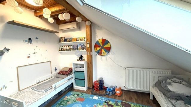 Eladó téglalakás, Gyömrőn 92 M Ft, 4 szobás