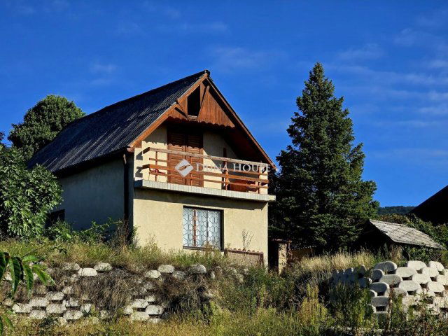 Eladó családi ház, Pécsett, Donátusi úton 88.9 M Ft, 3 szobás