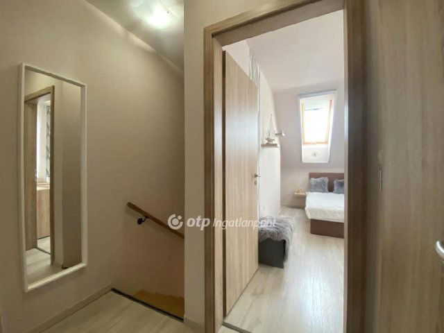 Eladó nyaraló, Zamárdiban 98 M Ft, 3 szobás