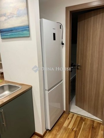 Eladó téglalakás, Budapesten, VI. kerületben 89.9 M Ft, 3 szobás