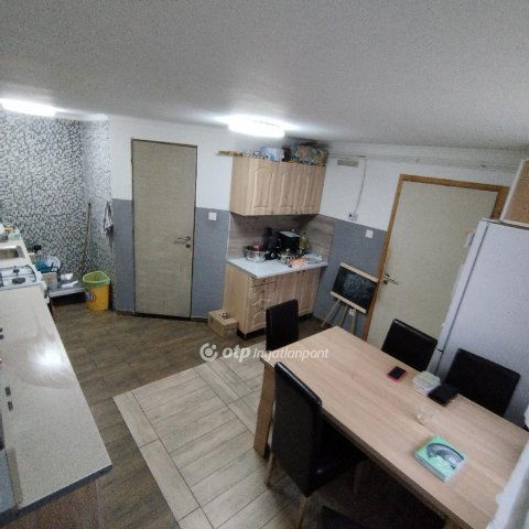 Eladó családi ház, Hernádnémetin 18.9 M Ft, 2 szobás