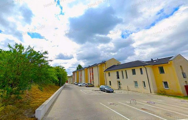 Eladó téglalakás, Győrött 63.9 M Ft, 2 szobás