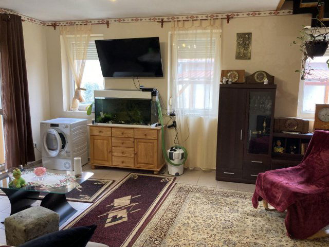 Eladó családi ház, Nyíregyházán 90 M Ft, 3+1 szobás