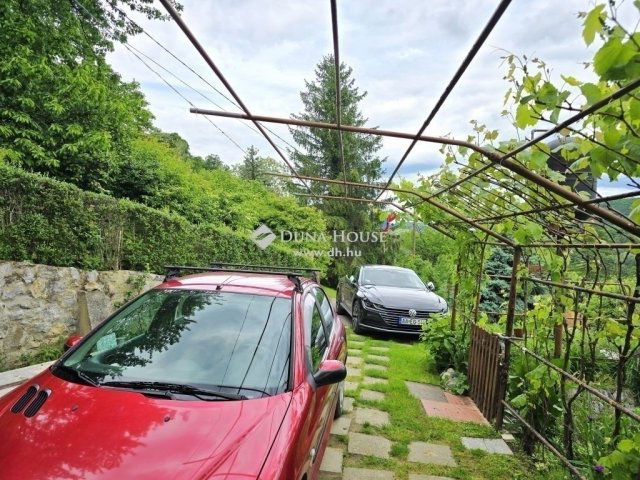 Eladó nyaraló, Orfűn 49.99 M Ft, 3 szobás / költözzbe.hu