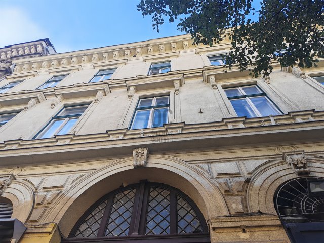 Eladó téglalakás, Budapesten, V. kerületben 92.9 M Ft, 2 szobás
