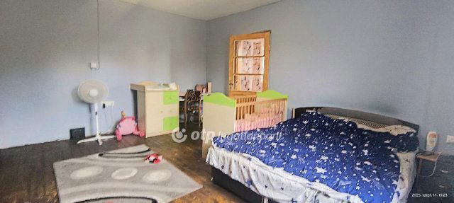 Eladó családi ház, Fegyverneken 15.5 M Ft, 2 szobás