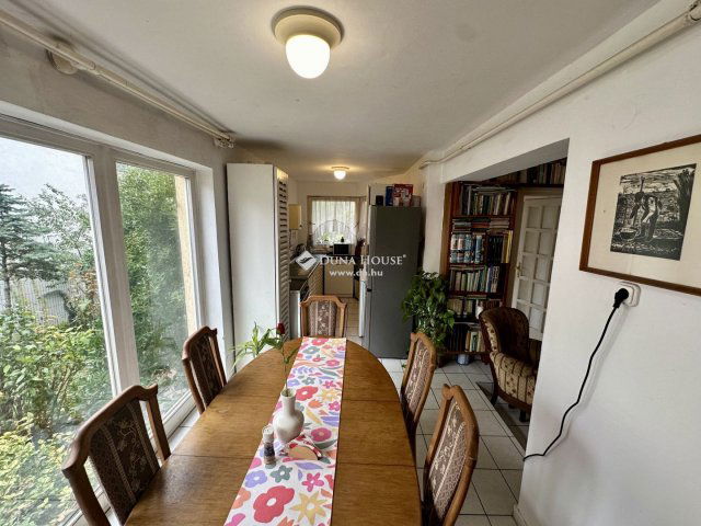 Eladó családi ház, Nyíregyházán 69.9 M Ft, 4 szobás