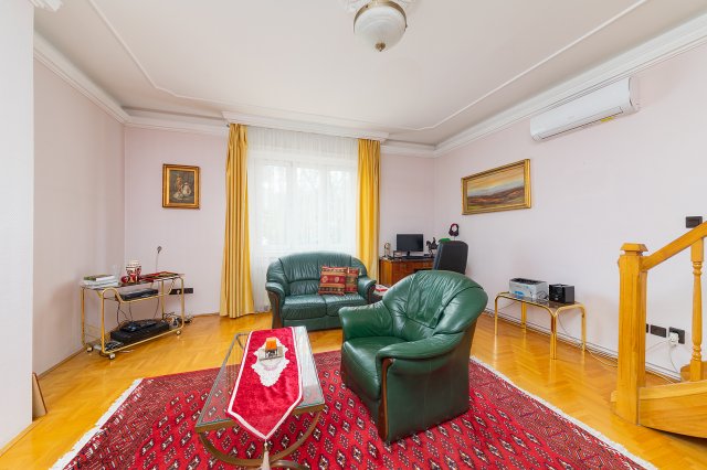 Eladó családi ház, Budapesten, XVII. kerületben 210 M Ft