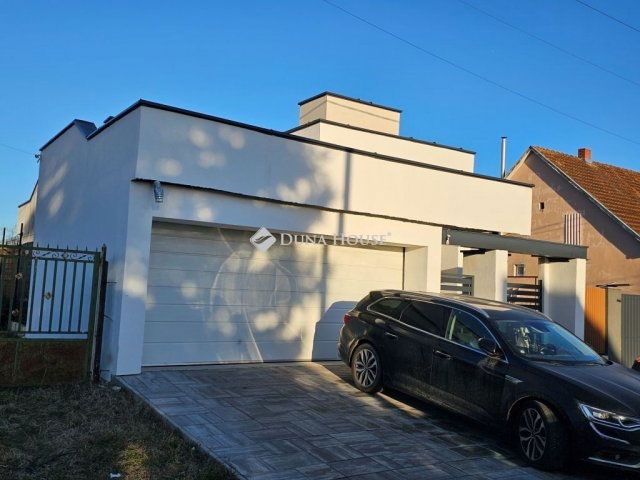 Eladó családi ház, Tápióságon 54.9 M Ft, 3 szobás