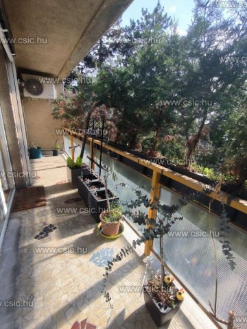 Eladó téglalakás, Budapesten, XII. kerületben 162 M Ft, 3 szobás