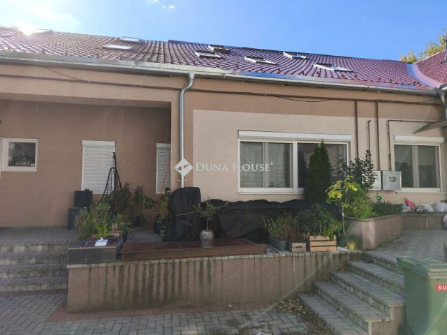 Eladó családi ház, Budapesten, XX. kerületben 98.5 M Ft