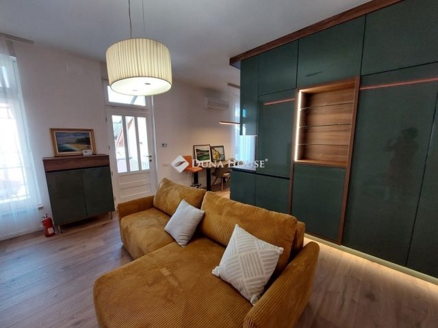 Eladó téglalakás, Baján 53.99 M Ft, 2 szobás